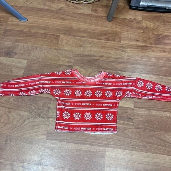 Baby Liv Boutique Kids Pink Nation Snowflakes Fleece Sweater Red Size 24mos - Picture 3 of 7